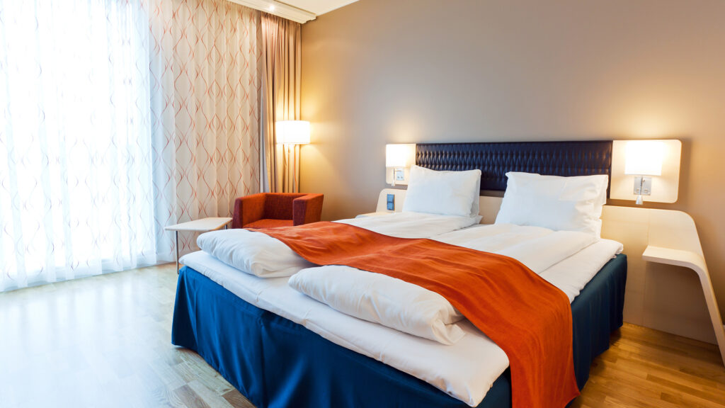 post04_feel-like-your-space_01