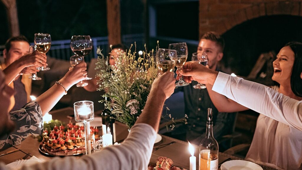 Tips for Hosting Dinner Parties_FT-IMG