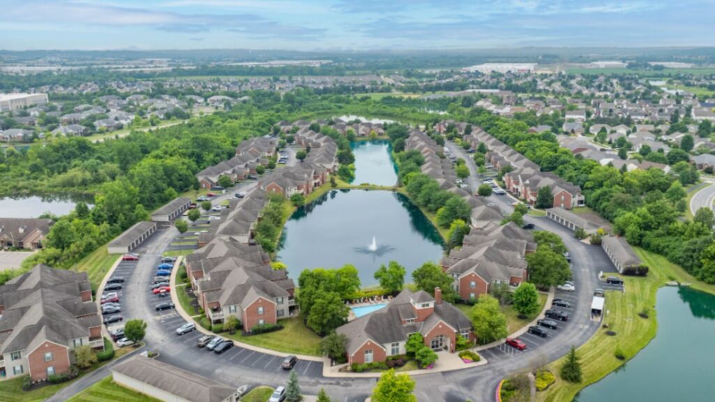 Exploring Local Attractions Near The Lakes Apartments - hero